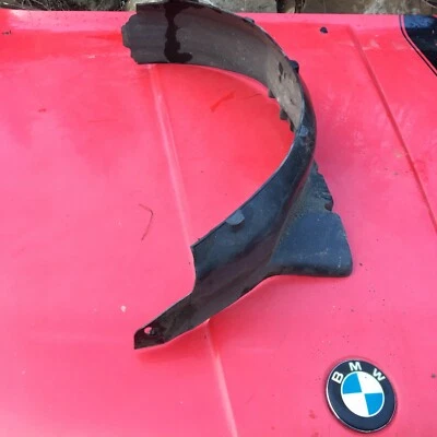 Driver Revestimiento protector contra salpicaduras de pozo de rueda delantera BMW E30 325i OEM 1987 verde��(L2) Foto 1 de 4
