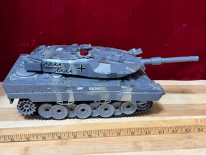 Detailed German Leopard II A5 1/24 Scale RC Tank Model *No Remote Controller* - Picture 1 of 7