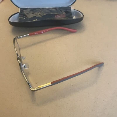 Rayban Gafas Rojo y Gris con Estuche  Foto 1 de 4