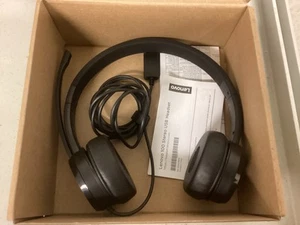 Lenovo 100 Stereo USB Headset Plug and Play with USB-A Rotatable - Open Box - Picture 1 of 2