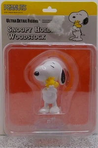 Peanuts Snoopy Holding Woodstock Medicom Ultra Detail Figure New HTF - Picture 1 of 7