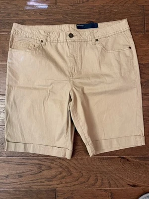 Nuevo con etiquetas Bermudas Para Mujer Talla 18 Tostado Caqui Desteñido Gloria 98% Algodón, 2% Spandex Foto 1 de 3