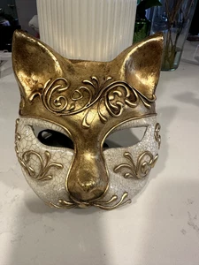 Genuine Cat Venetian Masquerade Mask - Made In Venice, Italy. White/Gold - Picture 1 of 5