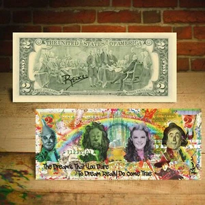 Billete de dos dólares arte pop MAGO DE OZ Dreams FIRMADO A MANO por Rency con soporte - Imagen 1 de 2