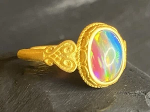 Handmade Australia solid rainbow opal adjustable gold over sterling silver ring - Foto 1 di 7