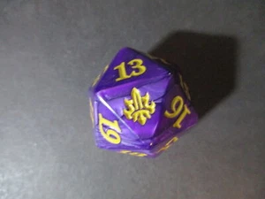 Life Counters / Spindowns Throne of Eldraine Oversized 32 mm Spindown Dice (Dark - Picture 1 of 1