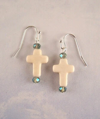 Pendientes pequeños marfil cruz cristal azul plata mujer hechos a mano joyería artesanal Foto 1 de 4