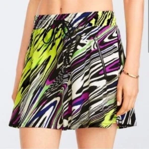 ¡NUEVO CON ETIQUETAS! Falda Acuarela Fabletics Mikah XS X-Small - Imagen 1 de 6