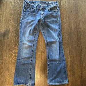 Miss Me Bootcut Jean Size 30 Short Inseam 27” Bling Embroidered Medium Wash - Picture 1 of 11