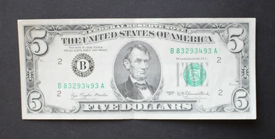 1977  $5 New York Federal Reserve Note/F-1974B/about uncirculated/FREE SHIPPING! - Image 1 of 4
