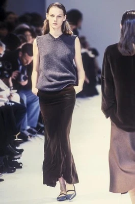 Jil Sander Fall 1997, runway item, brown/ khaki velvet skirt, size 36 - Image 1 of 4