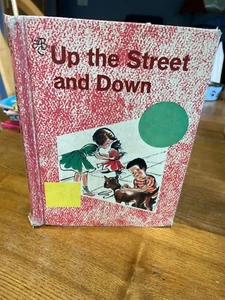 The ABC Up The Street and Down Betts Basic Reader 1963 Primer - Bild 1 von 1