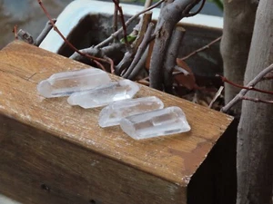 1 Piece Polished Drilled Clear Quartz Crystal Piece ~ 50 - 60mm Length  - Imagen 1 de 4