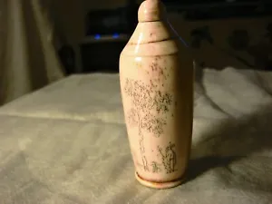 Antique Chinese  bone snuff/perfume bottle. Engraved & signed. - Picture 1 of 5
