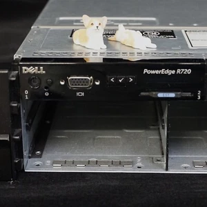 DELL POWEREDGE R720 8LFF 2x 10 CORE E5-2690V2 3.0GHz 384GB RAM 8x TRAYS H710 - Picture 1 of 5