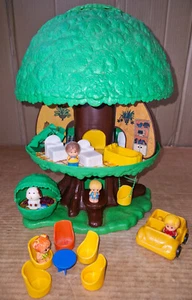 Vintage 70's Australian Toltoys Kenner Variant TREE TOTS FAMILY HOUSE Playset - Picture 1 of 16