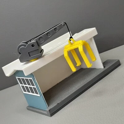 Micro Machines Truck 'N Service Centre Building Cargo Crane Lewis Galoob 1990  - Image 1 of 4