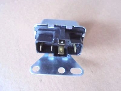 HVAC Blower Relay-Motor Cutout Relay Wells 19823 MADE IN U.S.A. - Image 1 of 4