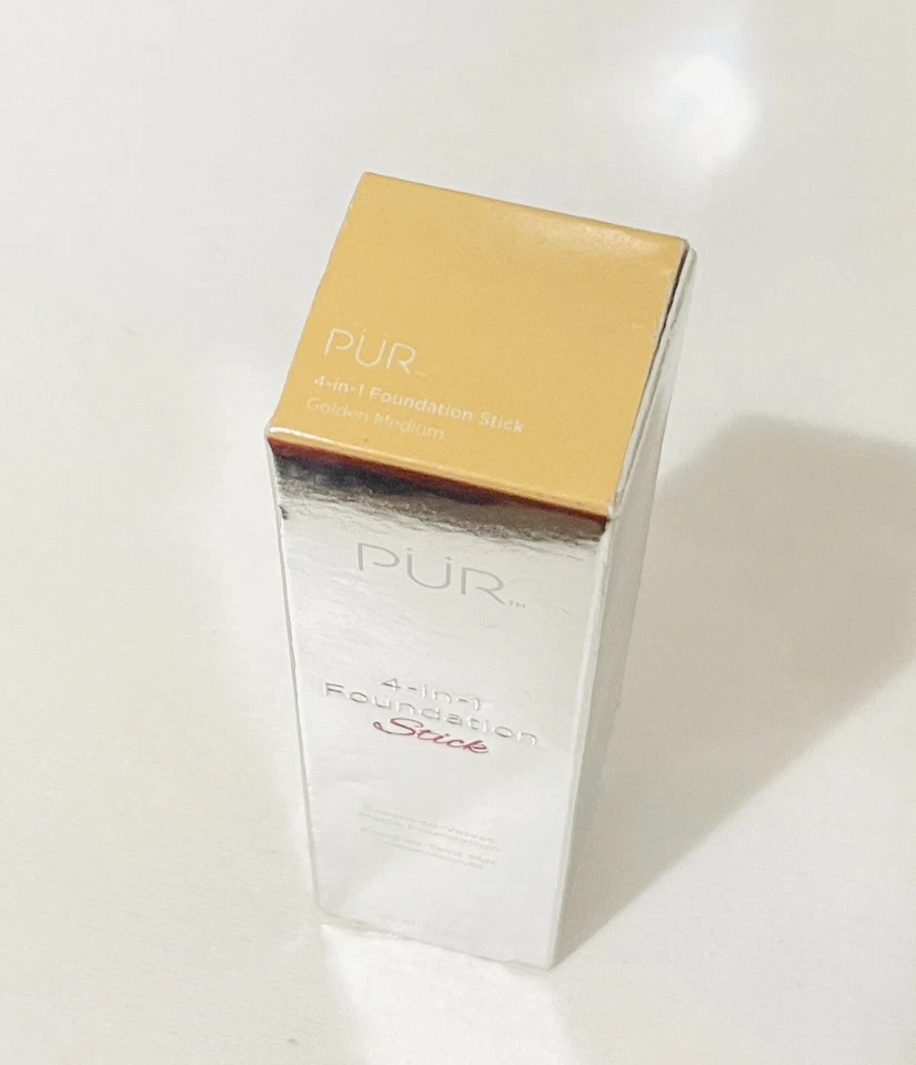 PUR 4-in-1 Foundation Stick Golden Medium