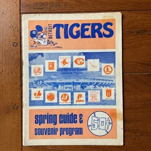 1975 Detroit Tigers Spring Training Souvenir Program vs New York Mets * Scored - Picture 1 of 5