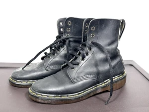 Dr. Martens US Womens 6 Classic Eight-Eye Lace-Up Boot Outdoor Rugged - Picture 1 of 13