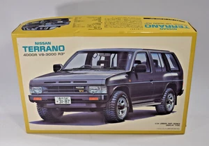 vintage AOSHIMA Nissan Terran 4Door V6-3000 R3 Modellbausatz 1:24 Geländewagen - Bild 1 von 4