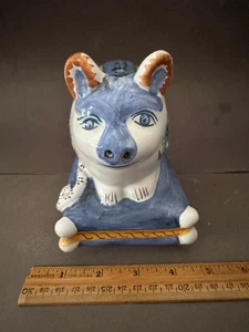 HAND PAINTED CAT ON PILLOW CERAMIC FLOWER FROG VASE PORTUGAL AUTH COPY E-400 VTG - Picture 1 of 6