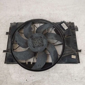 A2035000193 Elettroventola raffreddamento motore Mercedes W203 2.2D 611962 2000 - Foto 1 di 10
