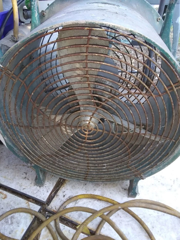 Ventilador industrial de escape Service Master Turbo vintage Foto 1 de 4
