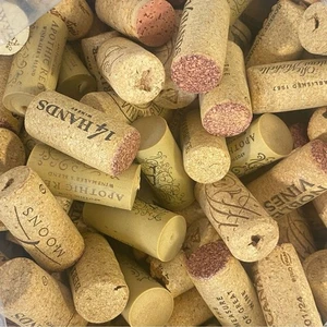 Natur Weinkorken verschiedene verschiedene Marken gebraucht Posten - Bild 1 von 8