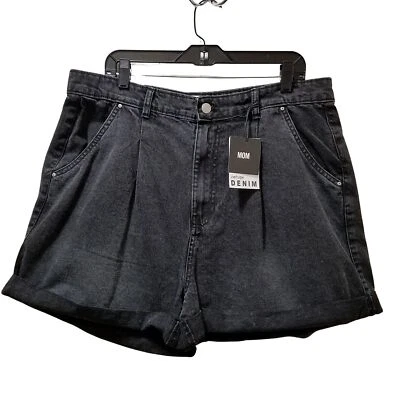 Pantalones Cortos de Jean Refuge Denim 13 Junior’s Negros Tiro Alto Mamá Denim  Foto 1 de 4