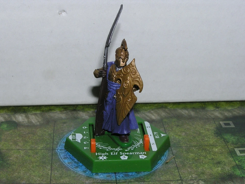 Sabertooth Lord of the Rings Base Set #079 High Elf Spearman - Image 1 of 1