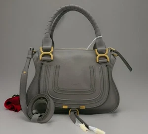 Authentisch neu mit Etikett $ 2390 Chloé Marcie kleine Umhängetasche genarbtes Leder Quasten - Kaschmir grau - Bild 1 von 18