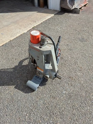 RIDGID 918 RANURADORA ENROLLABLE 2"-12" CAPACIDAD CON MONTAJE PARA 300 POWER DRIVE Foto 1 de 3