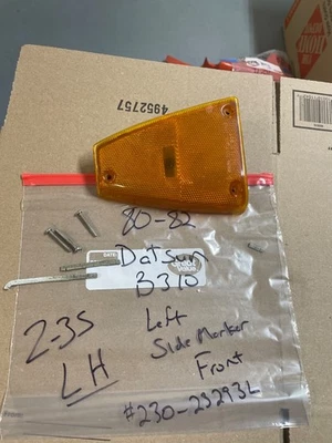 🔥 80-82 Nissan Datsun B310 front LH side corner marker light lens 230-23293 - Image 1 of 4