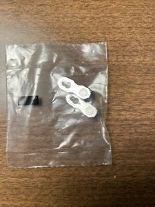 Shimano SM-CN900 11-Speed Chain Quick Link, Package of 1 - Picture 1 of 1