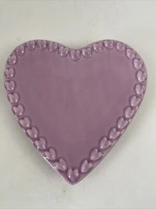 Corazón de cerámica rosa/lavanda Neto Gomes con corazones en borde Portugal RARO - Imagen 1 de 8
