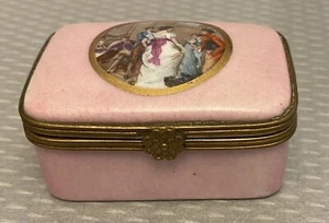 Vintage French Pink Porcelain Trinket Box Romantic Salon Painted Miniature Scene - Picture 1 of 7