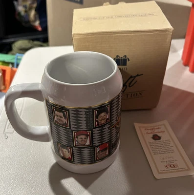 复古 20 世纪 90 年代 NASCAR 温斯顿杯冠军 25 周年收藏家 Stein 全新 — 第 1/4 张图片
