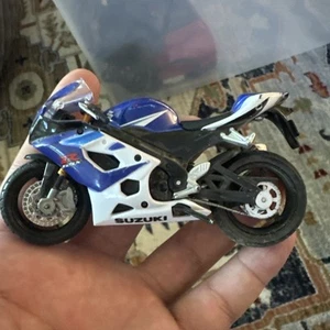 Maisto 1:18 2 Wheelers Suzuki GSX R1000 (Blue) Motorcycle Bike RGSX Used - Picture 1 of 8