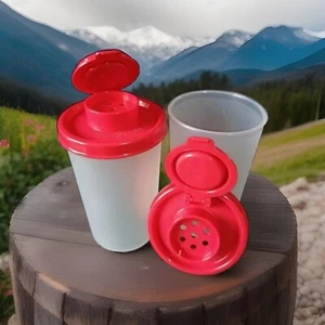 TUPPERWARE 2 Salz & Pfefferstreuer Set Gewürz kleine Zwerge Mini ROT Klappdeckel - Bild 1 von 9