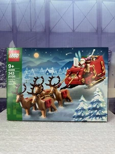 LEGO Santa's Sleigh Christmas Toy Set with Reindeer & Santa Figurine 40499 New - Picture 1 of 6