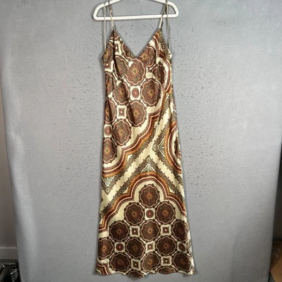 Платье-комбинезон женское Topshop размер 2 с принтом пейсли атласное бежевое и красное стиль бохо - Изображение 1 из 4