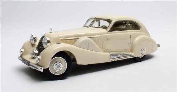 MATRIX MXL1302-011 1/18 Mercedes-Benz 500K Special Streamline White 1935 - Image 1 of 4