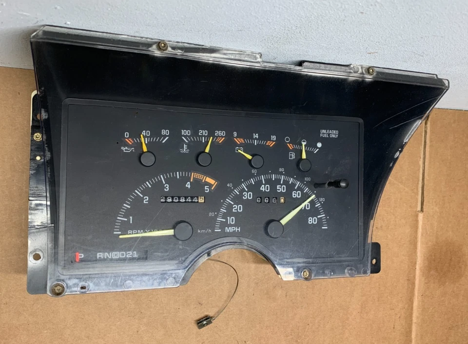 1992 1993 1994 Chevy GMC C1500 Truck Sierra Silverado Gauge Instrument Cluster - Image 1 of 4