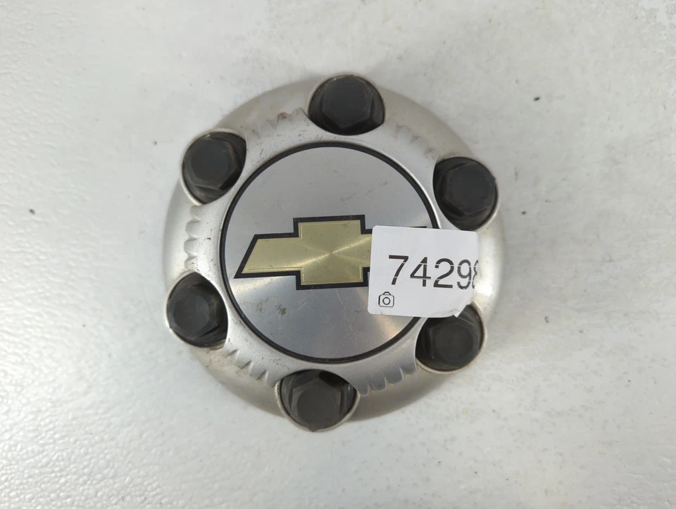 Chevrolet Express 2500 2018 llanta tapa central MVVZS Foto 1 de 4