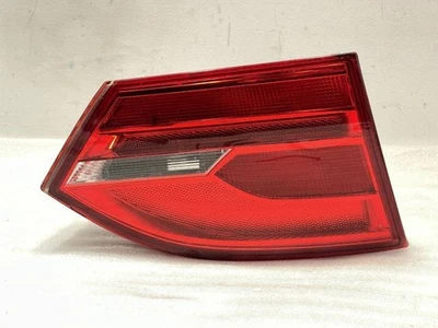 Luz trasera izquierda Volkswagen Jetta 2011-2014 montada 53023 Foto 1 de 4