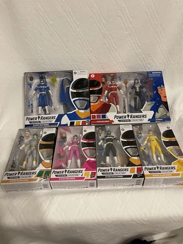 Power Rangers Lightning Collection In Space Lot MIB Cover