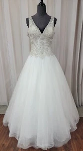 Mary's Bridal D8113 Dress Crystal Beaded Tulle Ball Gown V Neck Princess Wedding - Picture 1 of 9