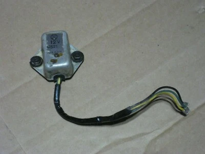 Regulador de voltaje y extremos de conector de barril coleta Honda CB450 1971 12VDC RS21 Foto 1 de 3
